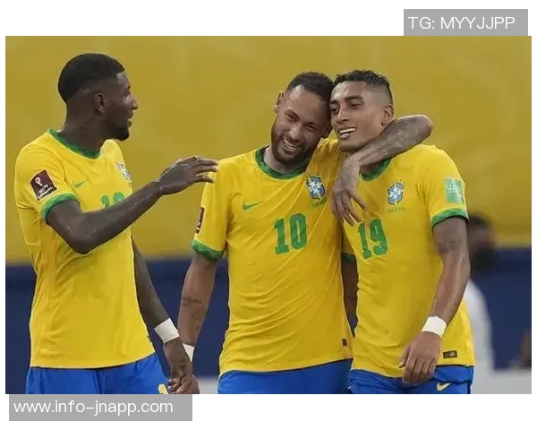 拉菲尼亚与亚马尔庆祝进球合影分享展现默契合作与友谊之情